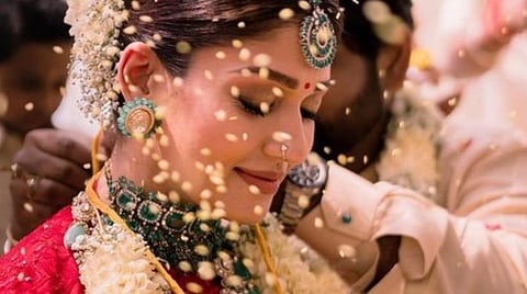 ‘தங்கத்துக்கு திருமணம்’ - மருமகள் நயன்தாராவை தமிழகம் கொண்டாடுவதன் பின்புலம் என்ன?