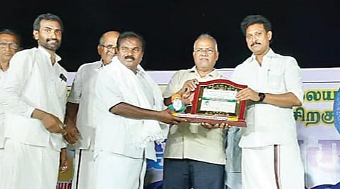 வேளாண்மையிலும் சாதிக்கும் அரசியல்வாதி