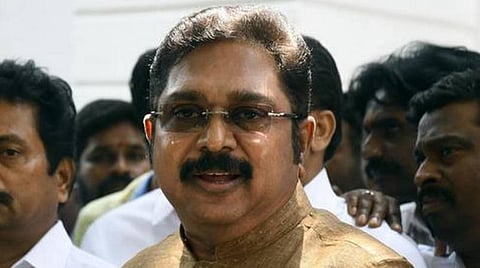 நடத்துநர் இல்லா பேருந்துகள் இயக்கும் திட்டத்தை தமிழக அரசு உடனடியாக நிறுத்த வேண்டும்: தினகரன்