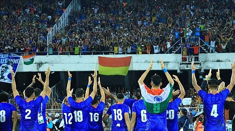 இந்தியா விளையாடிய கால்பந்து போட்டி - 'வந்தே மாதரம்' என ஒருமித்த குரலில் முழக்கமிட்ட ரசிகர்கள்