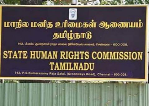 சினிமா போஸ்டர் ஒட்டியவர்கள் மீது போலீஸ் தாக்குதல்: ரூ.6 லட்சம் இழப்பீடு வழங்க மாநில மனித உரிமை ஆணையம் உத்தரவு