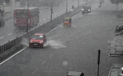 வானிலை முன்னறிவிப்பு: தமிழகத்தில் 17 மாவட்டங்களில் கனமழை பெய்ய வாய்ப்பு