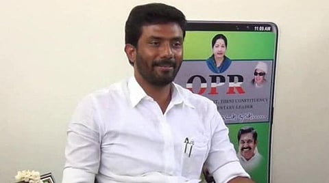 'முதல்வர் சந்திப்பை அரசியல் ஆக்குவது எந்தவகையில் நியாயம்?' - ரவீந்திரநாத் எம்.பி