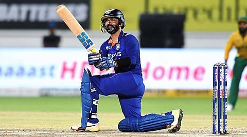 டி20 பேட்டிங் தரவரிசை: 108 இடங்கள் முன்னேறி 87-வது இடம் பிடித்த தினேஷ் கார்த்திக்