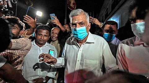 இலங்கை பொருளாதாரம் சீர்குலைவு | கச்சா எண்ணெய் வாங்க நிதி இல்லை - பிரதமர் ரணில் விக்ரமசிங்க அறிவிப்பு