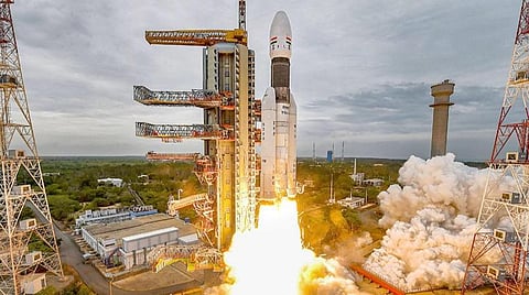 சிங்கப்பூரின் 3 செயற்கைக்கோள்களை 30-ம் தேதி விண்ணில் செலுத்துகிறது இஸ்ரோ