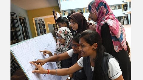 பிளஸ் 1 பொதுத் தேர்வு முடிவுகள் இன்று வெளியீடு