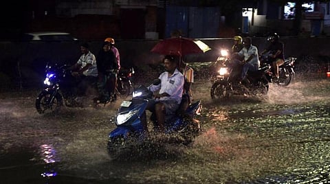 வானிலை முன்னறிவிப்பு: தமிழகத்தில் 3 நாட்கள் கனமழை பெய்ய வாய்ப்பு