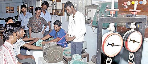 தேவை அதிகமுள்ள ஆட்டோமொபைல், மெக்கானிக்கல் படிப்புகள்