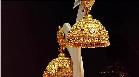 தங்கம் விலை பவுனுக்கு ரூ.856 உயர்வு: இன்றைய நிலவரம்