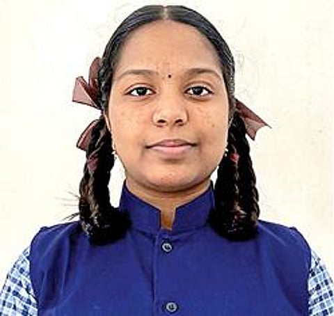 4 பாடத்தில் சதம் அடித்த அரசு பள்ளி மாணவி: ரகசியம் சொல்கிறார் மதுமிதா