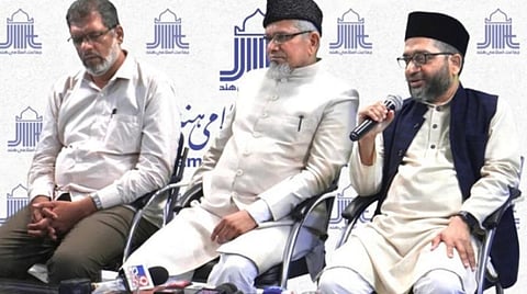 செய்தியாளர்கள் சந்திப்பில் ஜமாத்-எ-இஸ்லாமி ஹிந்த் (ஜேஐஎச்) நிர்வாகிகள்.