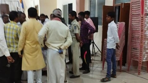 முஸ்லிம் கதாபாத்திரங்களால் நாடகம் பாதியில் நிறுத்தம் - எழுத்தாளர்கள் கண்டனம்