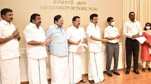 பள்ளியைத் தாண்டி உயர பறக்கத் திட்டமிடுங்கள்!