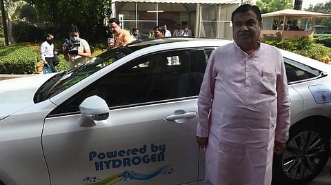 இன்னும் 5 ஆண்டுகளில் பெட்ரோல் தேவை இருக்காது - மத்திய அமைச்சர் நிதின் கட்கரி நம்பிக்கை