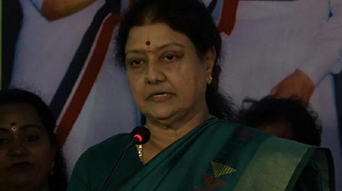 ‘நிரந்தர பொதுச் செயலாளர் ஜெயலலிதா’ என்பதை மாற்றியதற்கு தொண்டர்கள் பதிலடி தருவர்: சசிகலா