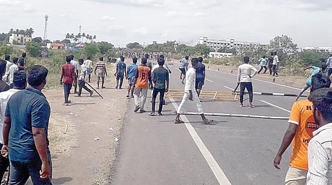 மகள் மரணத்துக்கு நீதி கிடைக்க வேண்டும்: உயிரிழந்த மாணவியின் தாய் வேண்டுகோள்