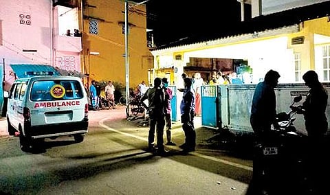 ராஜபாளையம் தம்பதி கொலை வழக்கில் திருப்பம்: ரூ.500 கோடி மதிப்பிலான ஆவணம், நகைகள் கொள்ளை? - கூலிப்படையை சேர்ந்த இருவர் சிக்கினர்