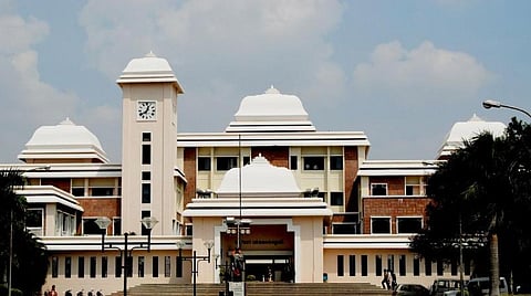 பெரியார் பல்கலைக்கழக கேள்வித்தாள் சர்ச்சை: விசாரணை குழு அமைத்து தமிழக அரசு உத்தரவு