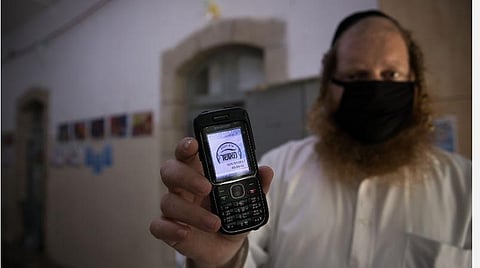 கோஷெர் போன் குறித்து அமைச்சர் சர்ச்சை கருத்து: இஸ்ரேலில் ஸ்மார்ட்போன் கடைகளை சூறையாடிய பழமைவாதிகள்