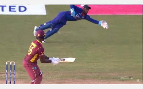 மே.இ.தீவுகள் அணியின் வாய்ப்பைத் தடுத்த சஞ்சு... இந்தியா கடைசி ஓவரில் வென்ற த்ரில் தருணம்