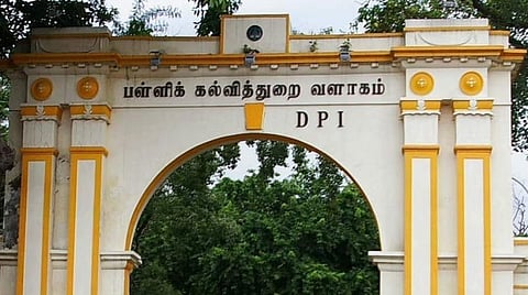 பள்ளியின் சொத்துகளை மாணவர்கள் சேதப்படுத்தினால் பெற்றோர்களே பொறுப்பு: பள்ளிக்கல்வித் துறை அறிவிப்பு