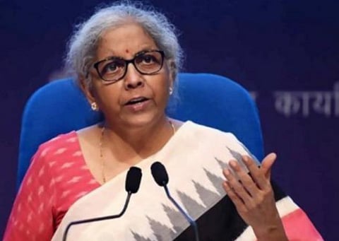 ஆதீர் ரஞ்சன் சவுத்ரியை தொடர்ந்து சர்ச்சையில் சோனியா காந்தி: பாஜகவினர் சாடல்