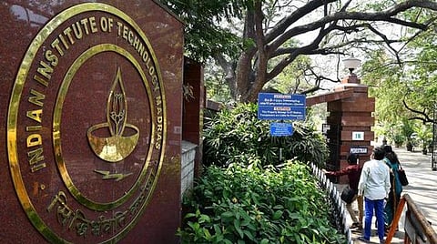 இந்திய மொழிகளின் தொழில்நுட்ப மேம்பாடு: சென்னை ஐஐடியில் ஆய்வு மையம் தொடக்கம்