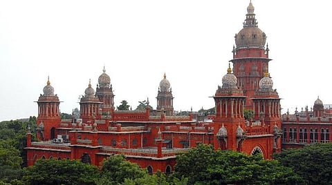 சின்னசேலம் பள்ளி மாணவி மரணம் தொடர்பாக அனைத்து கோணங்களிலும் தீவிர விசாரணை: உயர் நீதிமன்றத்தில் தமிழக அரசு அறிக்கை தாக்கல்