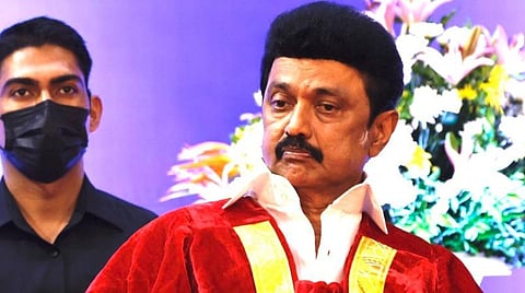 பழமைவாதங்களை புறந்தள்ளி மாணவர்கள் பகுத்தறிவு பாதையில் செல்ல வேண்டும் - முதல்வர் மு.க.ஸ்டாலின் அறிவுரை