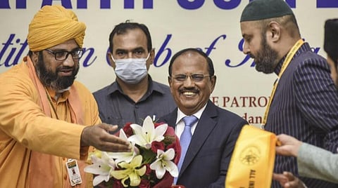 நாட்டில் மதத்தின் பெயரால் சிலர் பிரிவினையை தூண்டுகின்றனர் - தேசிய பாதுகாப்பு ஆலோசகர் அஜித் தோவல் குற்றச்சாட்டு