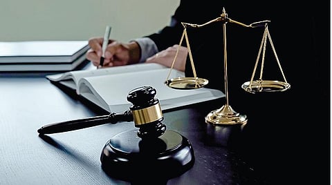 பிளஸ் 2 க்குப் பிறகு - 3: சட்டம் படிக்கலாம் சாதனை படைக்கலாம்!