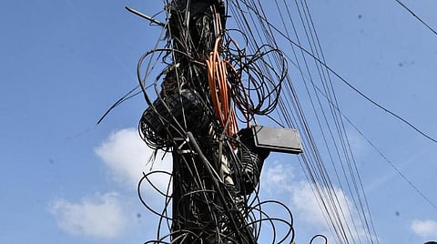 மேலே செல்லும் கேபிள்கள் இல்லாத சென்னை: மாநகராட்சி அதிரடி முடிவு