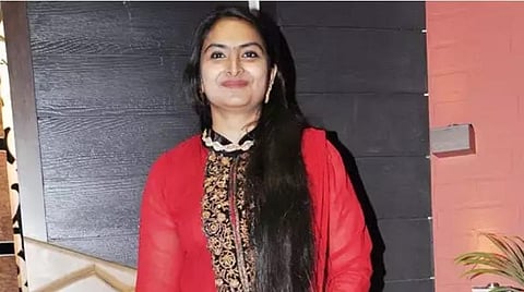 சஞ்சய் ராவத் மீது ஸ்வப்னா பட்கர் போலீஸில் புகார்