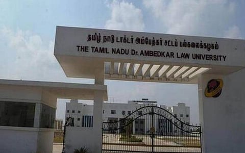 சட்டப் படிப்புகளுக்கு விண்ணப்பப் பதிவு இன்று தொடக்கம்