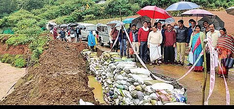 நீலகிரி | பாலாடாவில் விளைநிலங்களுக்குள் புகுந்த வெள்ளம்