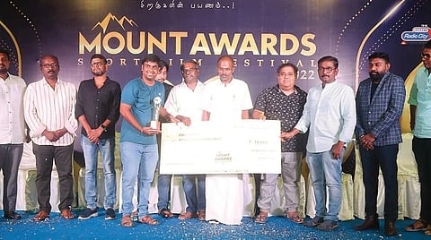 மாற்றுக் களம்: களைந்தெறிய வேண்டிய ‘தகுதி’கள்