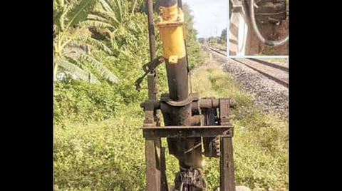 சென்சார் உதவியுடன் கண்காணிக்கப்படும் ரயில்வே கேட்: முதன்முறையாக திருச்சி கோட்டத்தில் அறிமுகம்