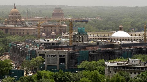 புதிய நாடாளுமன்ற கட்டிடத்தில் குளிர்கால கூட்டத்தொடர் நடத்த திட்டம்