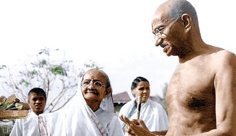 சுதந்திரச் சுடர்கள்: அகிம்சையின் நாயகர்