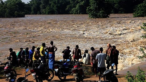 ஒடிசா மாநிலத்தில் வெள்ளப் பெருக்கு - 237 கிராமங்களில் மக்கள் தவிப்பு