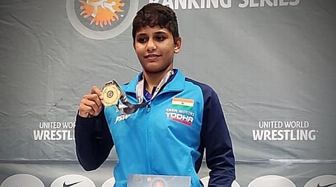 உலக ஜூனியர் மல்யுத்தம் - இந்திய வீராங்கனை சாதனை