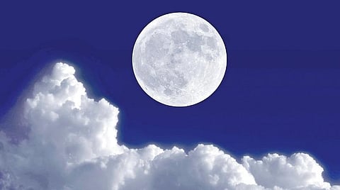 கதைக்குறள் - 7: மேகத்துக்கு வானம் கிடைத்ததா?