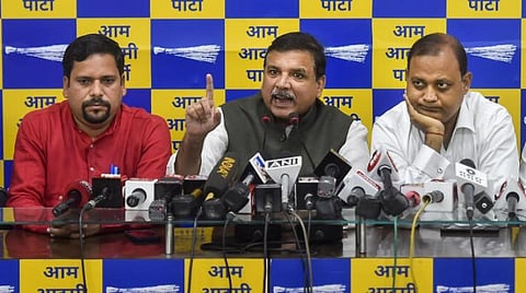 ஆம் ஆத்மி கட்சியை உடைக்க சதி | பாஜகவில் சேர ரூ.25 கோடி வரை பேரம் பேசுகின்றனர் - சஞ்சய் சிங் குற்றச்சாட்டு