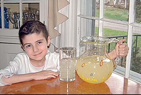 உலகை மாற்றும் குழந்தைகள் 8: புற்றுநோய்க்கு மருந்து கண்டுபிடியுங்களேன்!