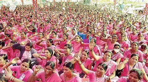 சுதந்திரச் சுடர்கள் | சுகாதாரத் திட்டங்களைப் பரவலாக்கிய இயக்கம்