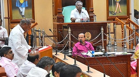 கணவரைப் பிரிந்த, இழந்த பெண்களின் குழந்தைகளுக்கு தாய்வழி சாதிச் சான்று தர ஆய்வு: புதுச்சேரி முதல்வர் ரங்கசாமி