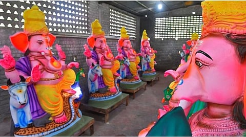 தமிழகத்தில் விநாயகர் சதுர்த்தி ஊர்வலங்களுக்கு உயர் நீதிமன்றம் கடும் கட்டுப்பாடு