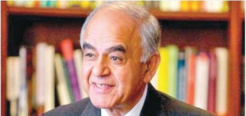 குர்சரண் தாஸ்