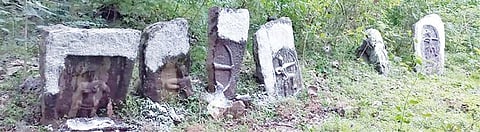 ஜவ்வாதுமலை அருகே கண்டெடுக்கப்பட்ட பல்லவர் காலத்தை சேர்ந்த நடுகற்கள்.